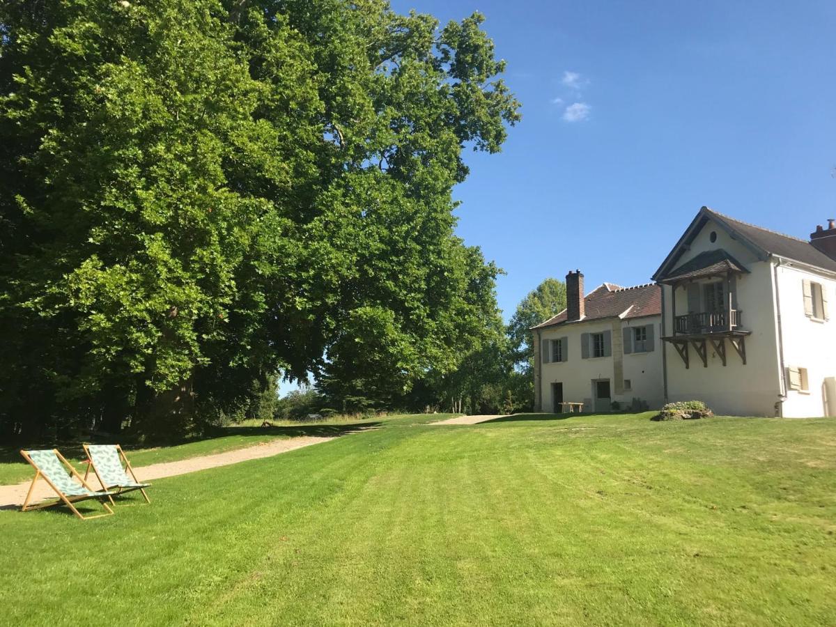 Domaine Du Plessis Bed & Breakfast Le Plessis-Luzarches Exterior photo