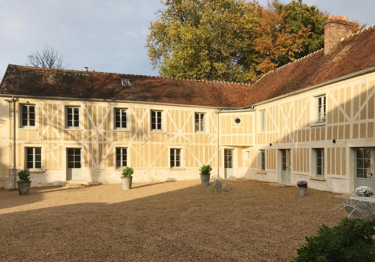 Domaine Du Plessis Bed & Breakfast Le Plessis-Luzarches Exterior photo